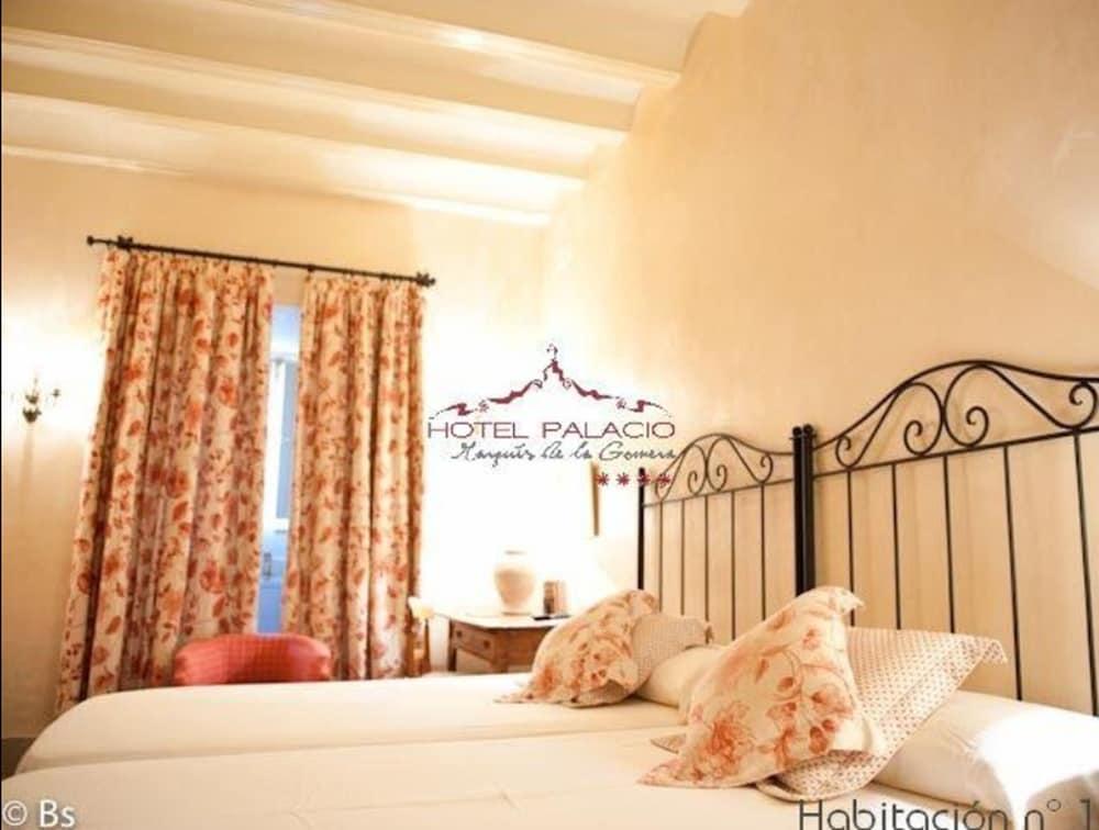 Palacio Marques De La Gomera Osuna Esterno foto