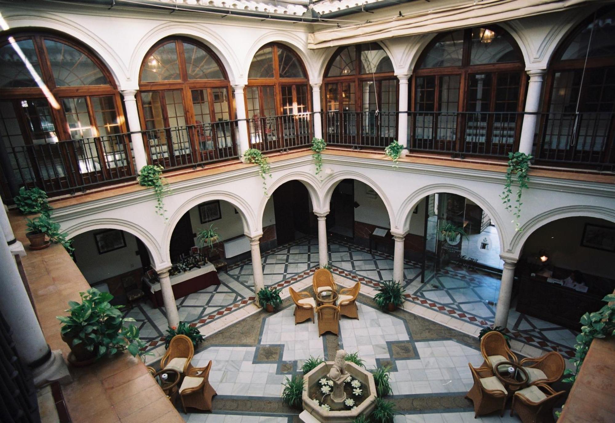Palacio Marques De La Gomera Osuna Esterno foto